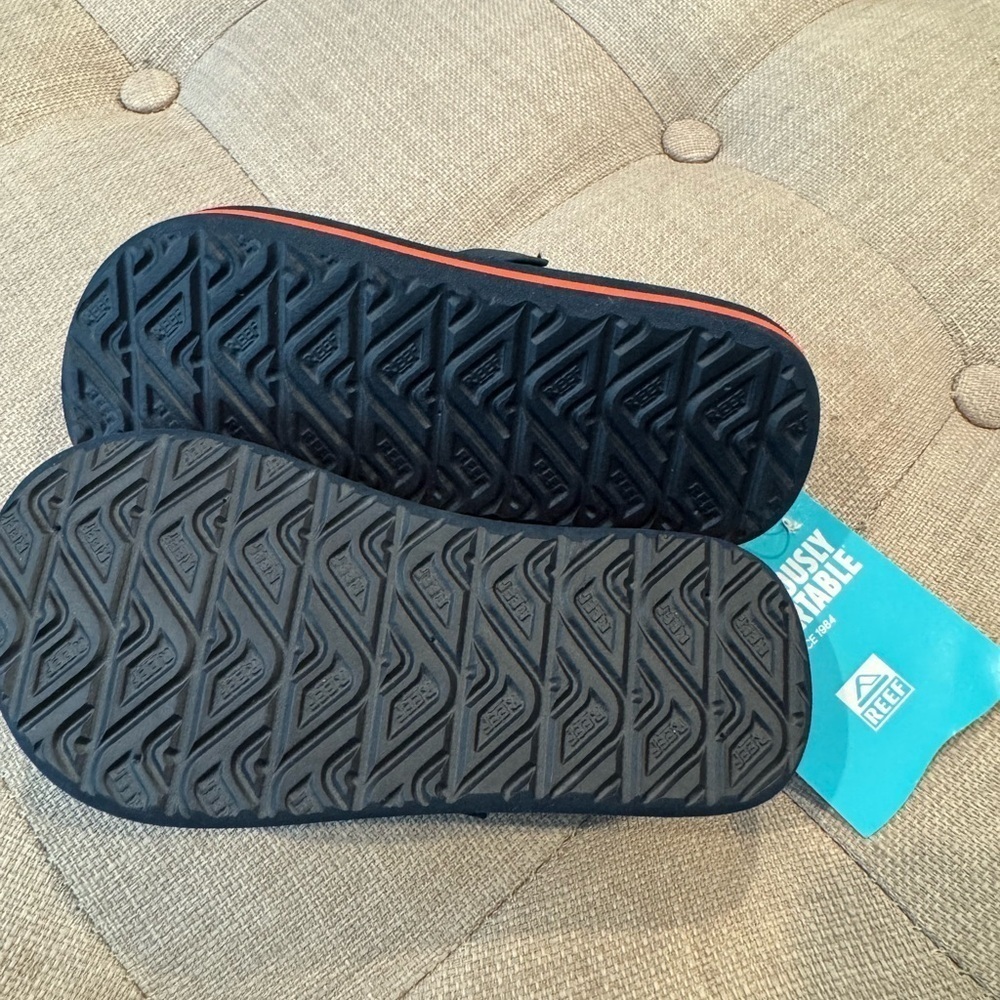 Reef Little Ahi Flip Flop Sandal (Little Boy) - Picture 3 of 4